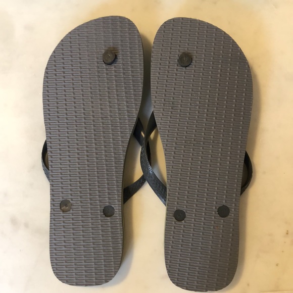Havaianas men’s flip flops never worn - Picture 3 of 6